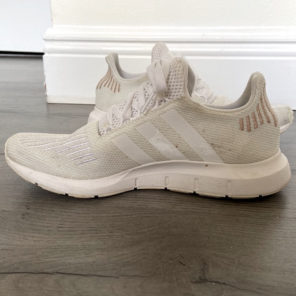 Adidas white, cream, and gold sneakers. Size 8 - Picture 8 of 11